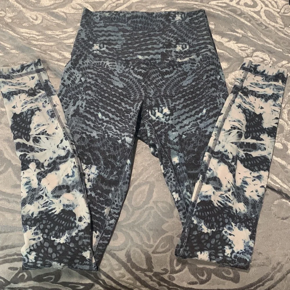 Lululemon Matching Set Indigo Lace Starlight Nulu - Picture 14 of 16